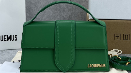 
				Jacquemus - Bag
				táskák